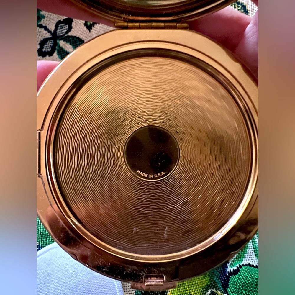 VINTAGE gold makeup compact - Picture 5 of 7